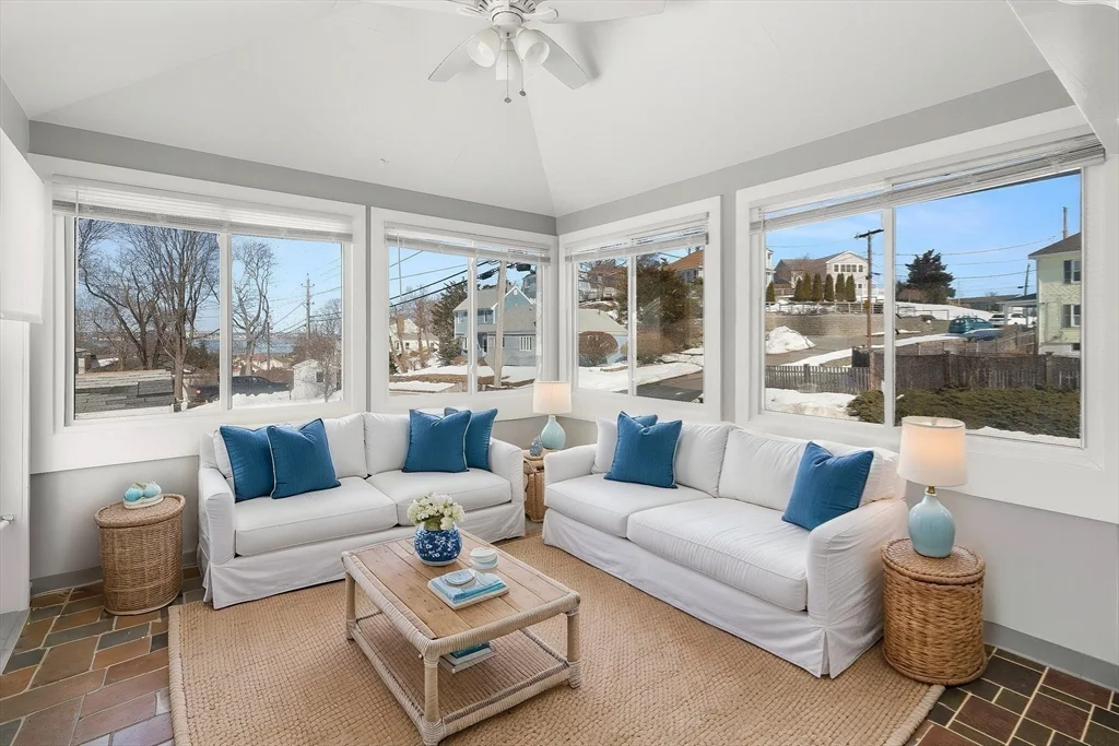 42 Phillips Rd, Nahant