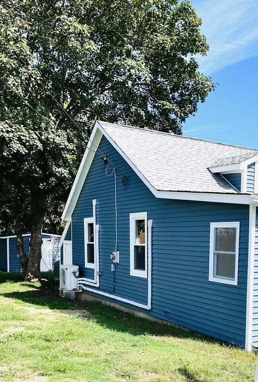 21 Hillside Ave, Swansea