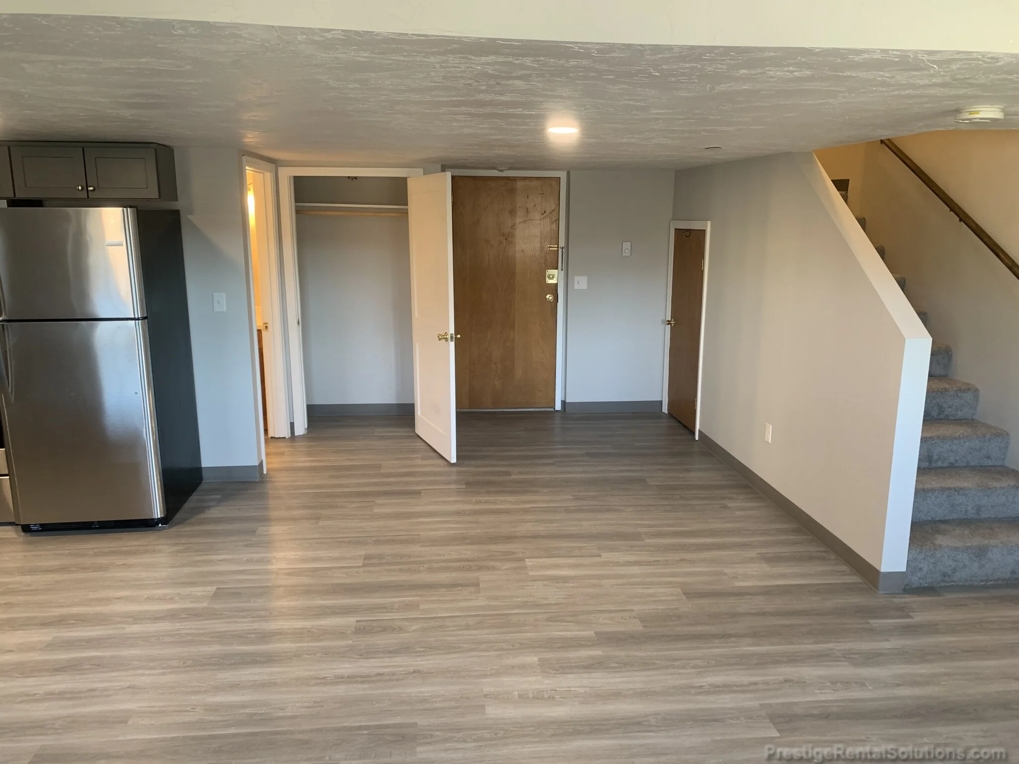 11 Willow St, Fitchburg