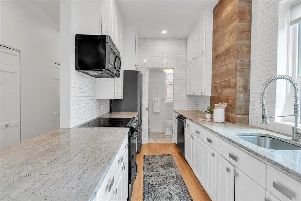 17 Cazenove St, South End