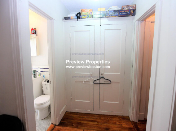 1607 Commonwealth Ave, Brighton