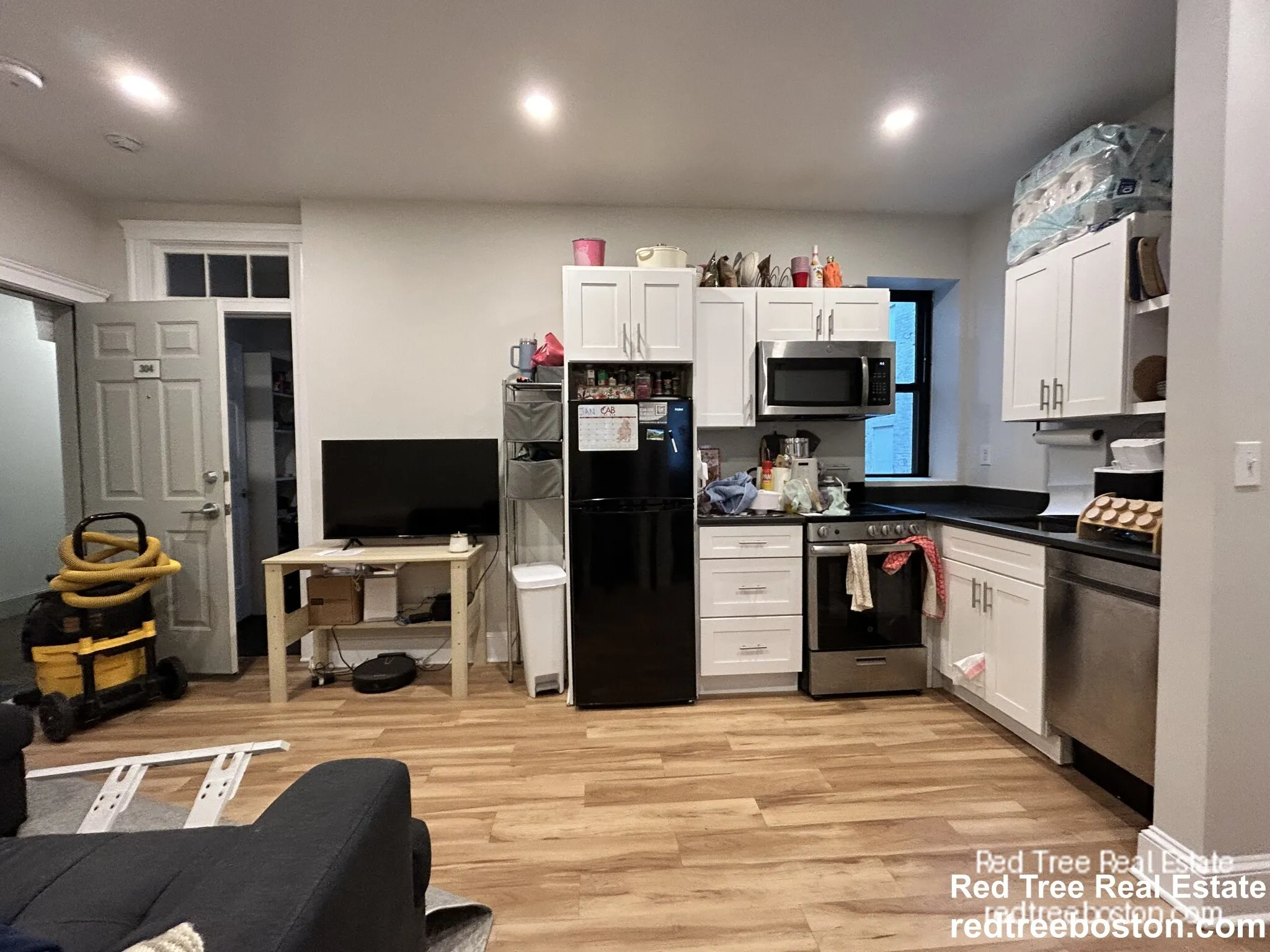 833 Beacon St, Fenway