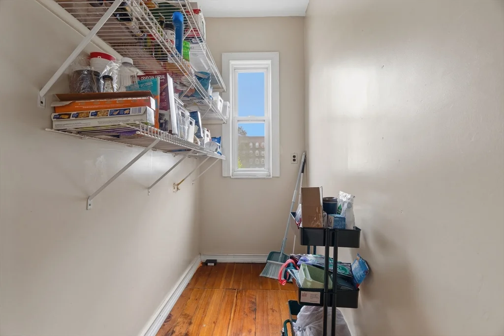 9 Spalding St, Jamaica Plain