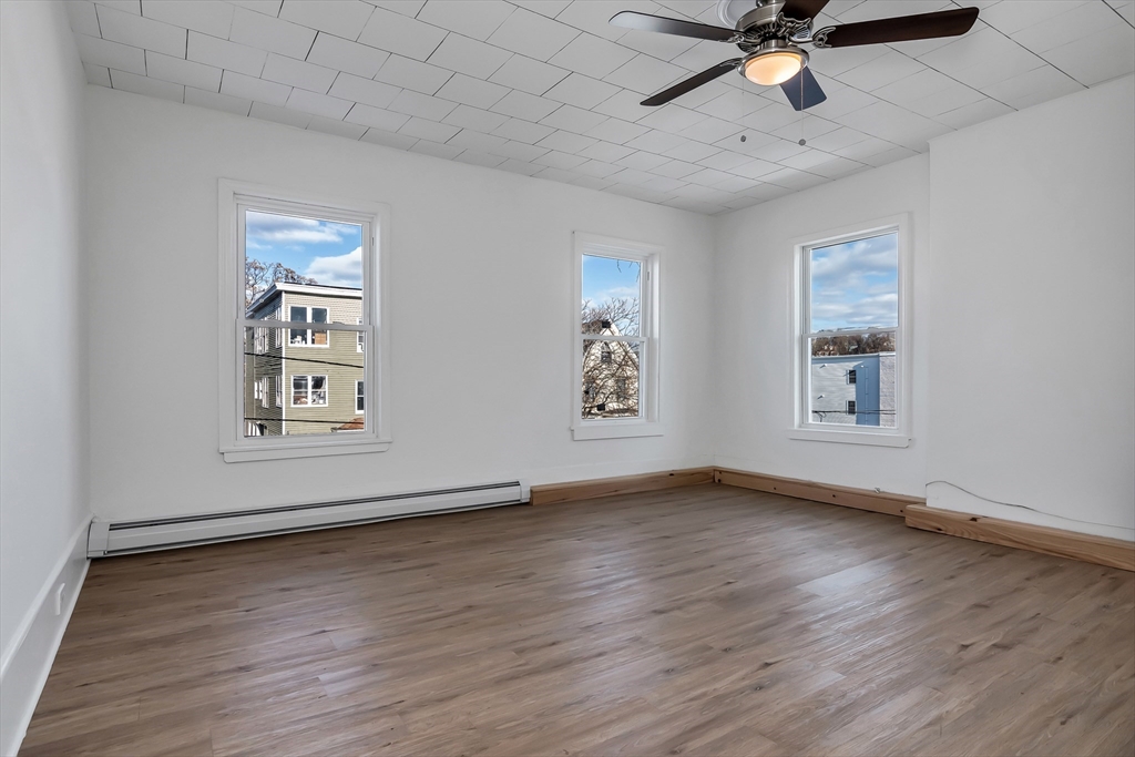 40 Summer St, Lawrence