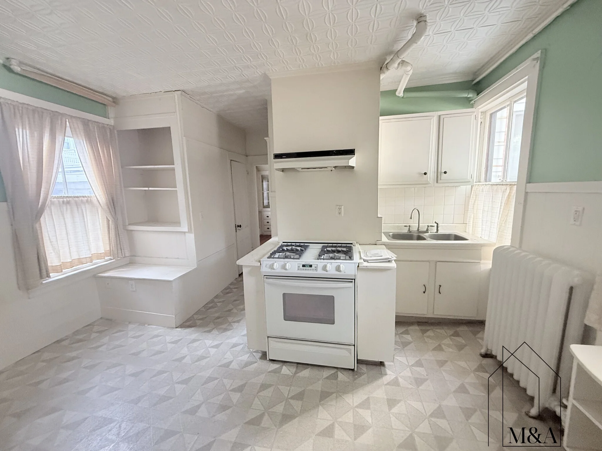 80 Winchester St, Brookline