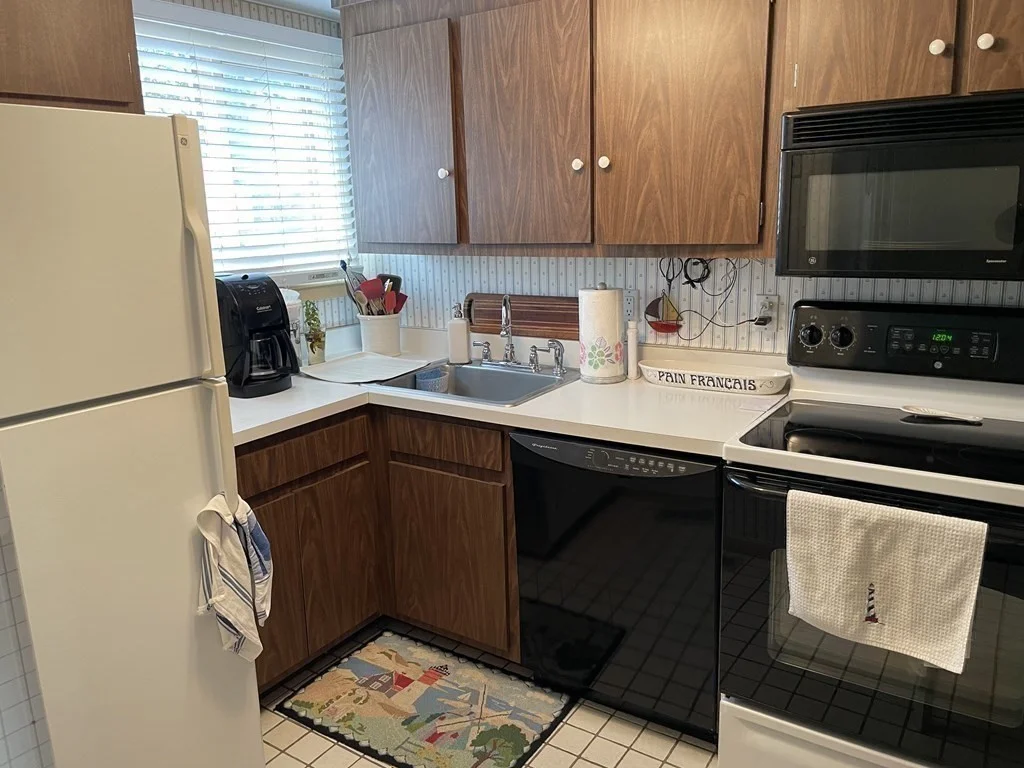 35 Wharf Path, Marblehead