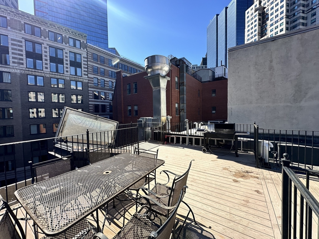 73 Broad St, Downtown