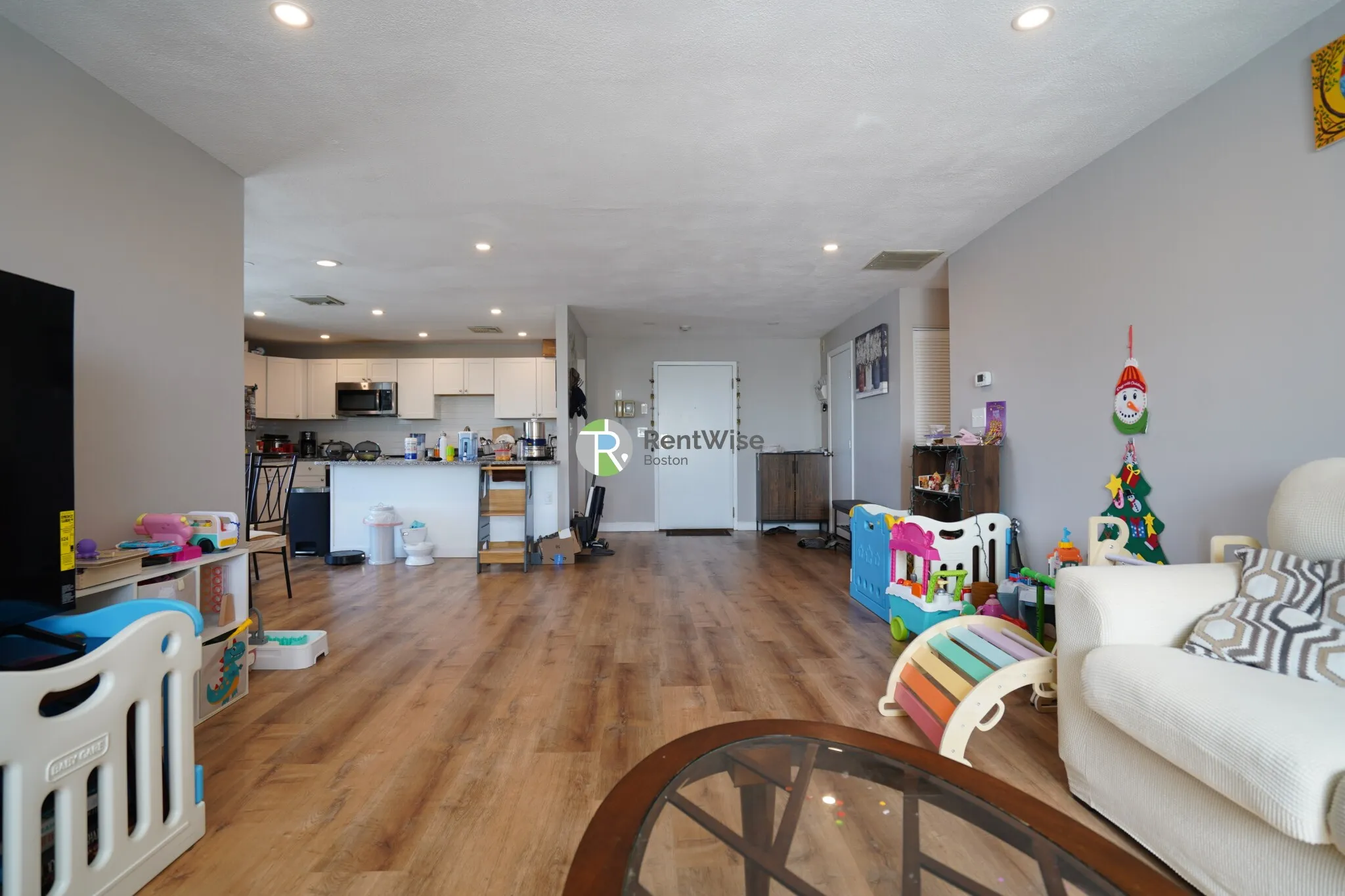 404 Langley Rd, Newton Centre