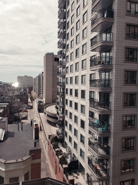 8 Garrison, Back Bay