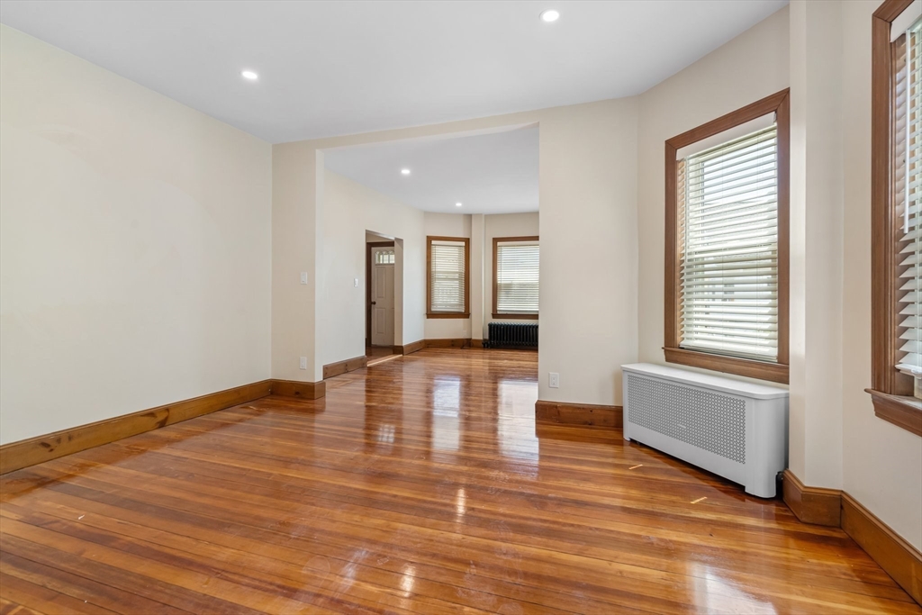 62 Vernal St, Everett