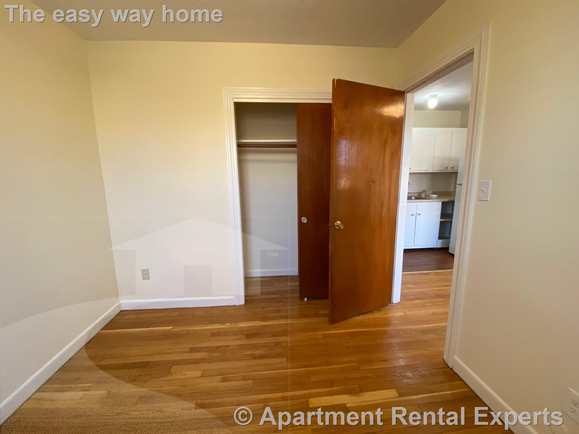172 N Beacon St, Brighton