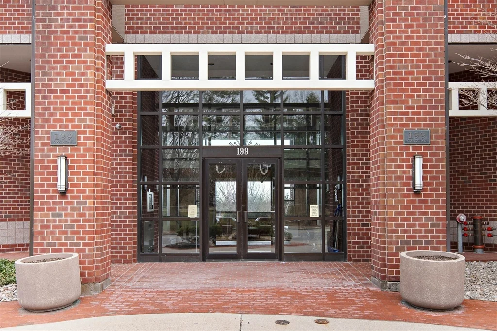 199 Coolidge Ave, Watertown