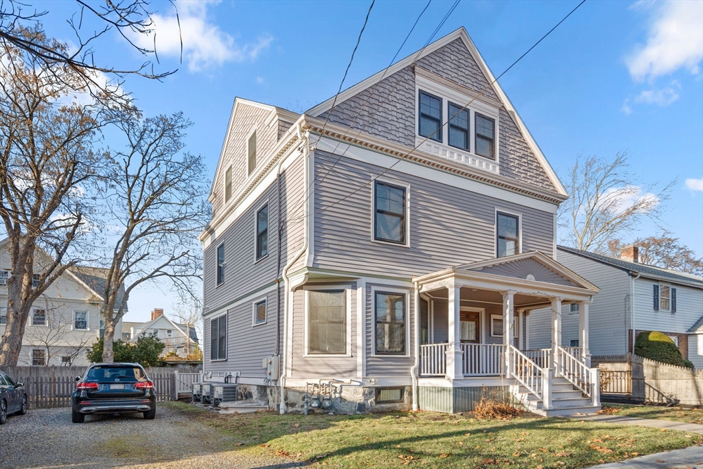 18 Wyman St, East Arlington