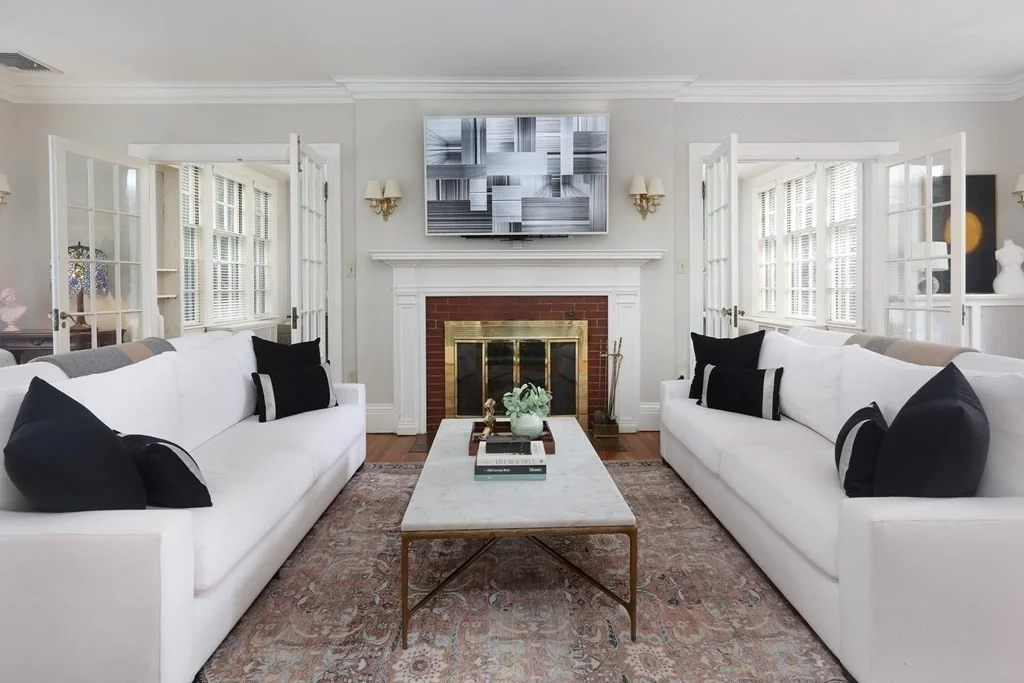 1010 Centre St, Newton Center