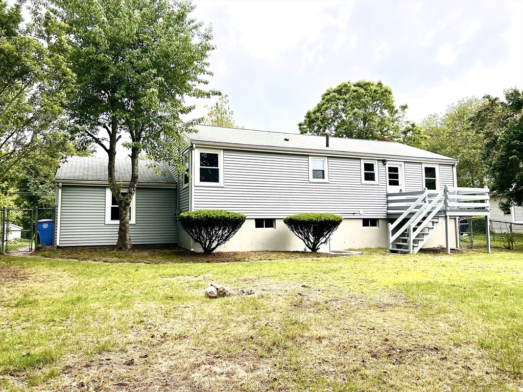 43 Grove St, Randolph