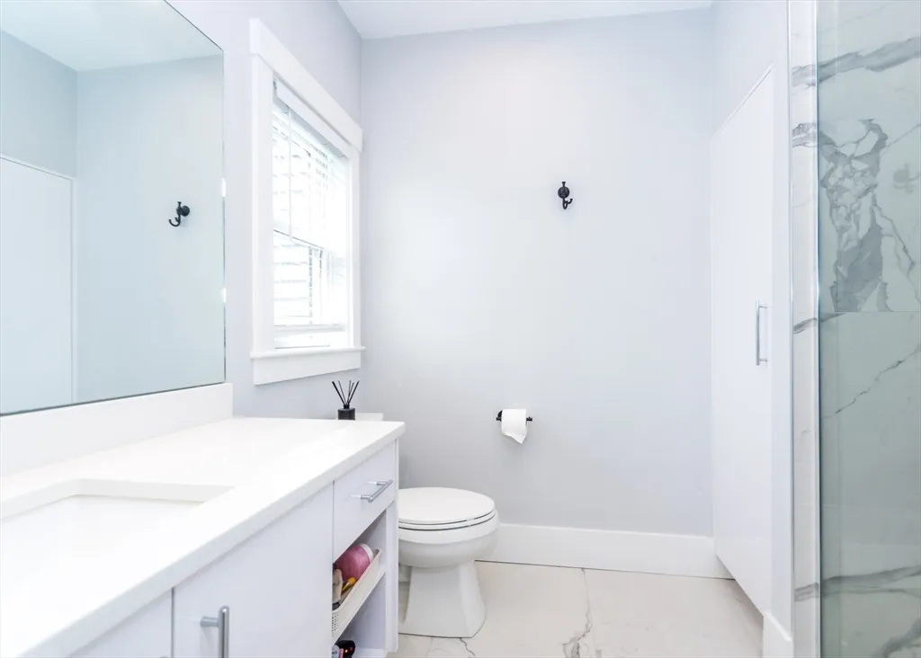 29 Cherry St, Waltham