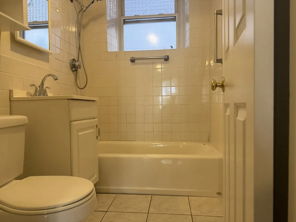 49 Inman St, Mid-Cambridge