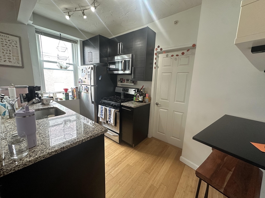 35 N Margin St, North End