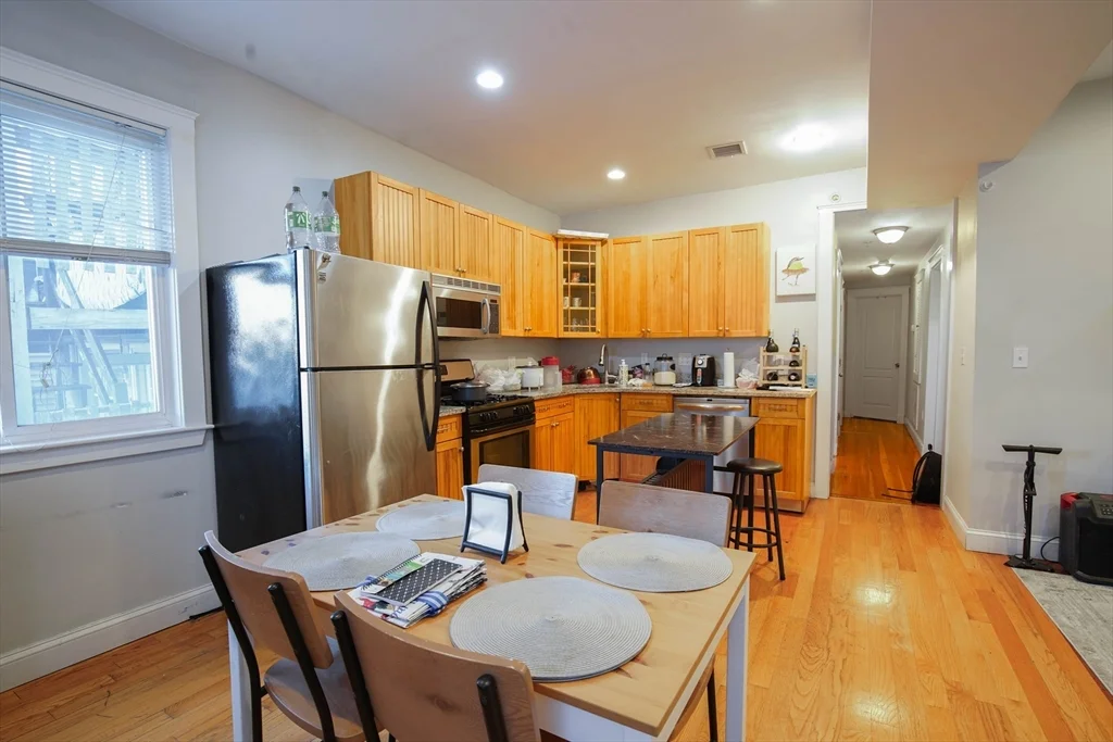 194 Marion St, East Boston