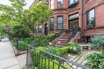 371 Beacon, Back Bay