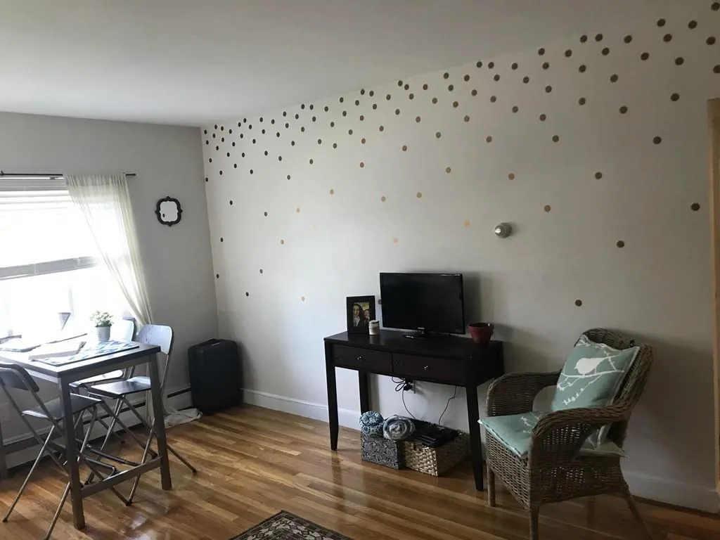 2012 Commonwealth Ave, Brighton