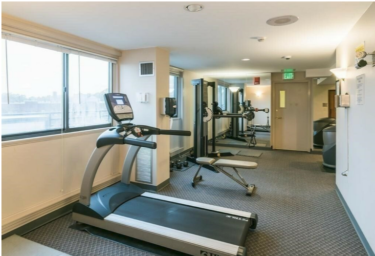 1933 Commonwealth Ave, Brighton