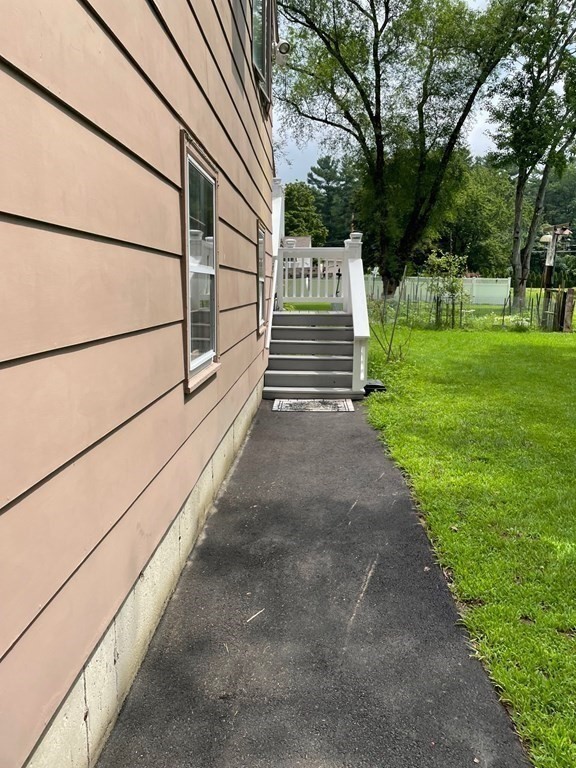 3 Foley Dr, North Reading