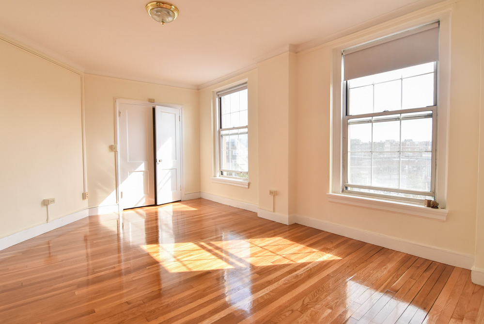 1284 Beacon St, Coolidge Corner