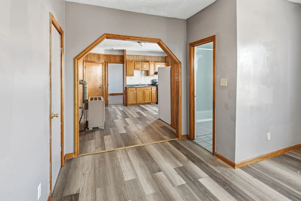 857 S 1st St, New Bedford