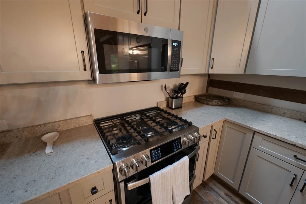 23 Winter St, Norwell