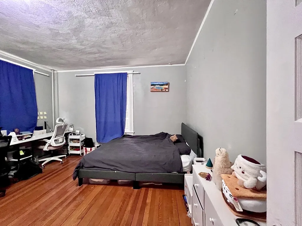 148 Strathmore Rd, Brighton