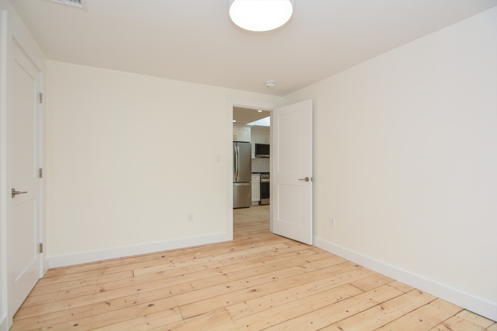 9 State St, Marblehead