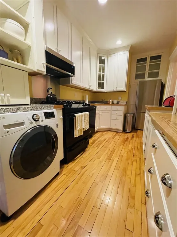 1988 Commonwealth Ave, Brighton