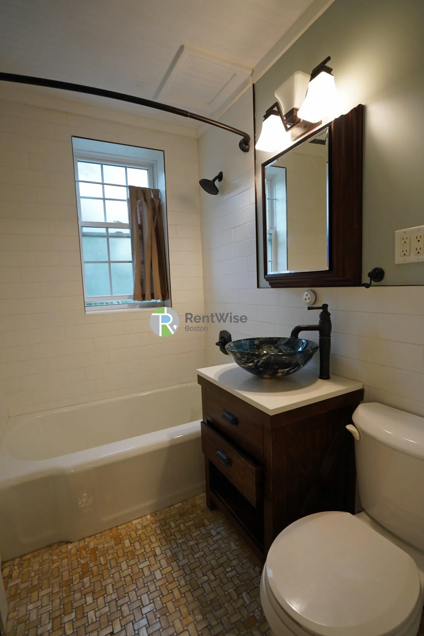 25 Englewood Ave, Salisbury Road - Corey Farm