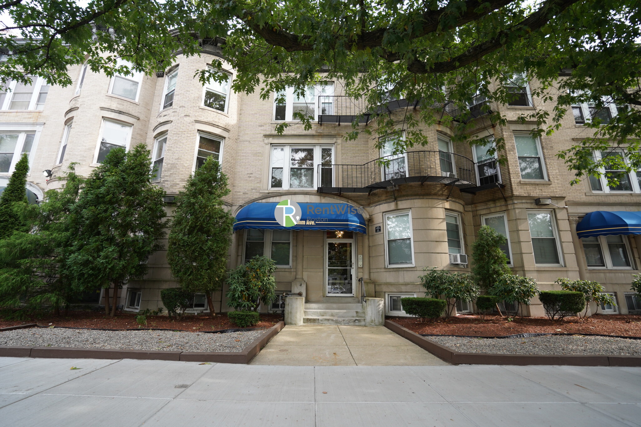 1124 Commonwealth Ave, Brighton