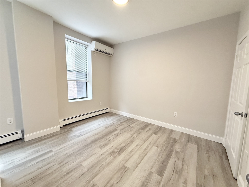 15 Ruggles St, Roxbury