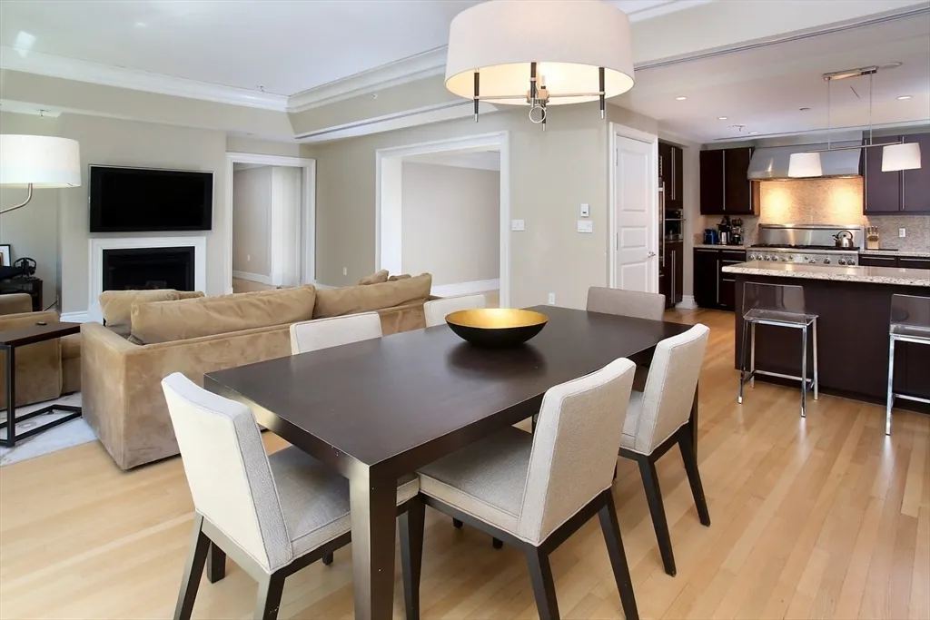 776 Boylston St, Back Bay