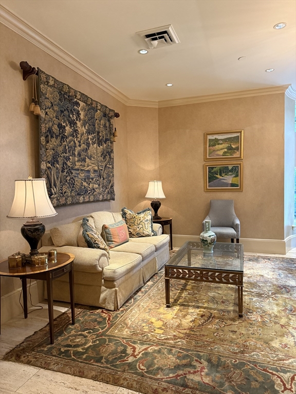 416 Commonwealth Ave, Back Bay