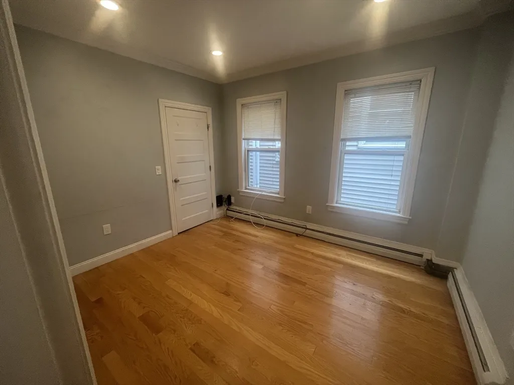 841 Dorchester Ave, Dorchester