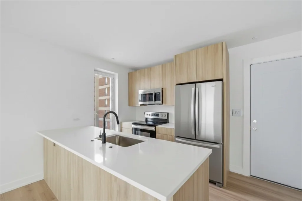 1035 Commonwealth Ave, Allston