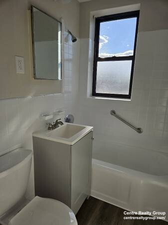 5 Victory Rd, Dorchester