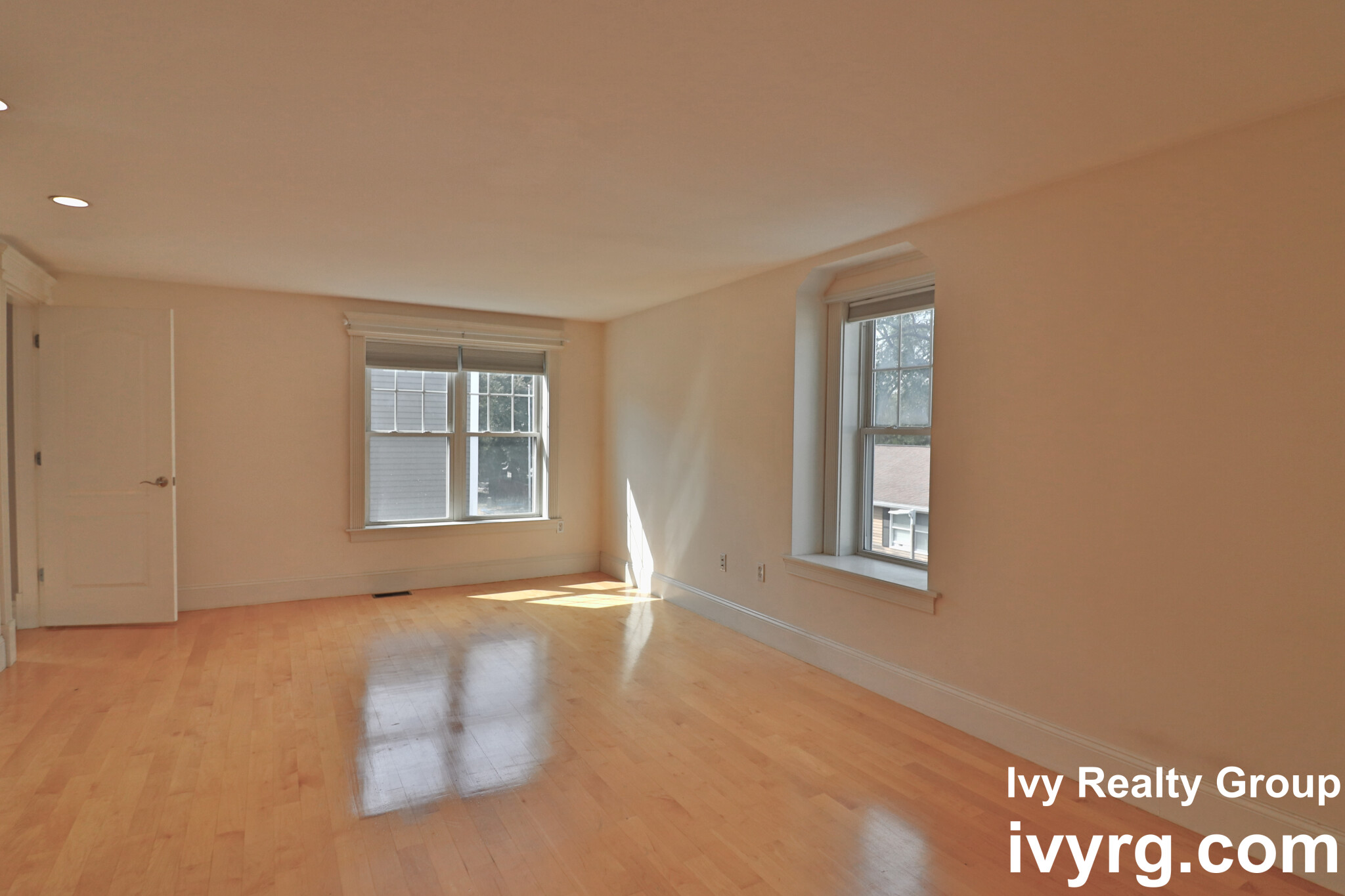 10 Mohawk St, South Boston