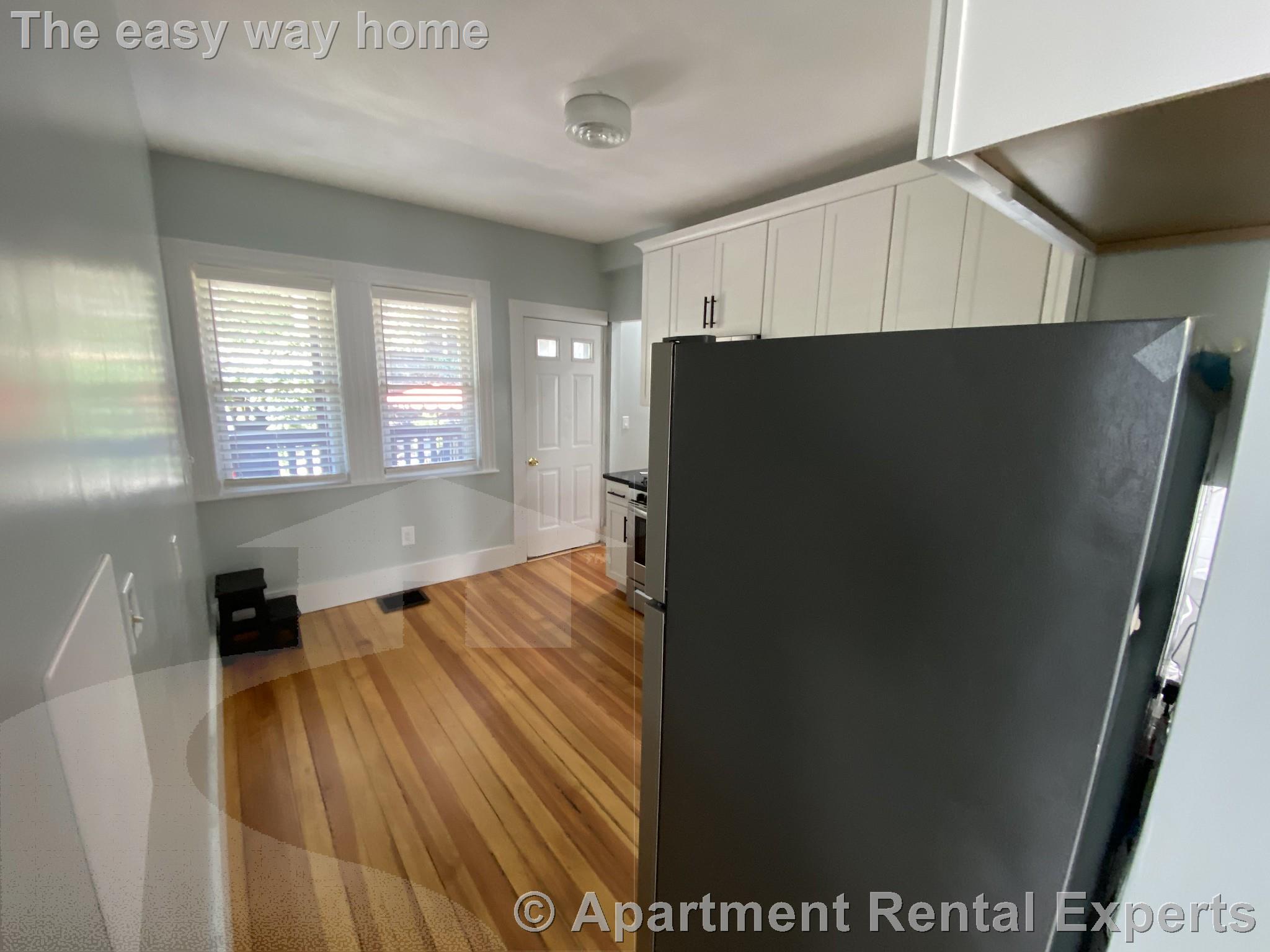 7 Bay State Ave, Davis Square