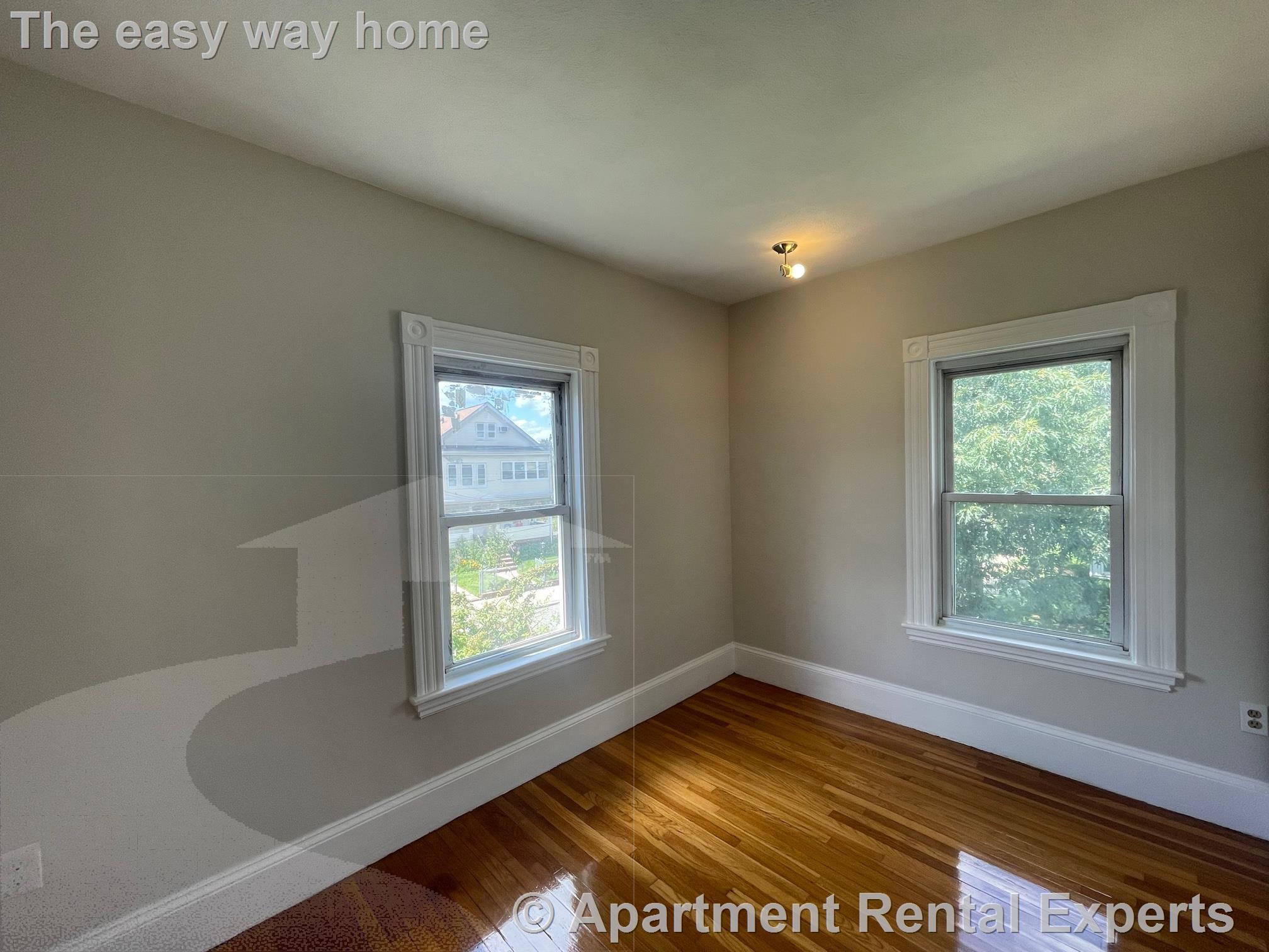 94 Central Ave, Medford Square