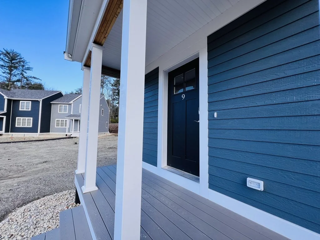 10 Glacier Path, Middleboro