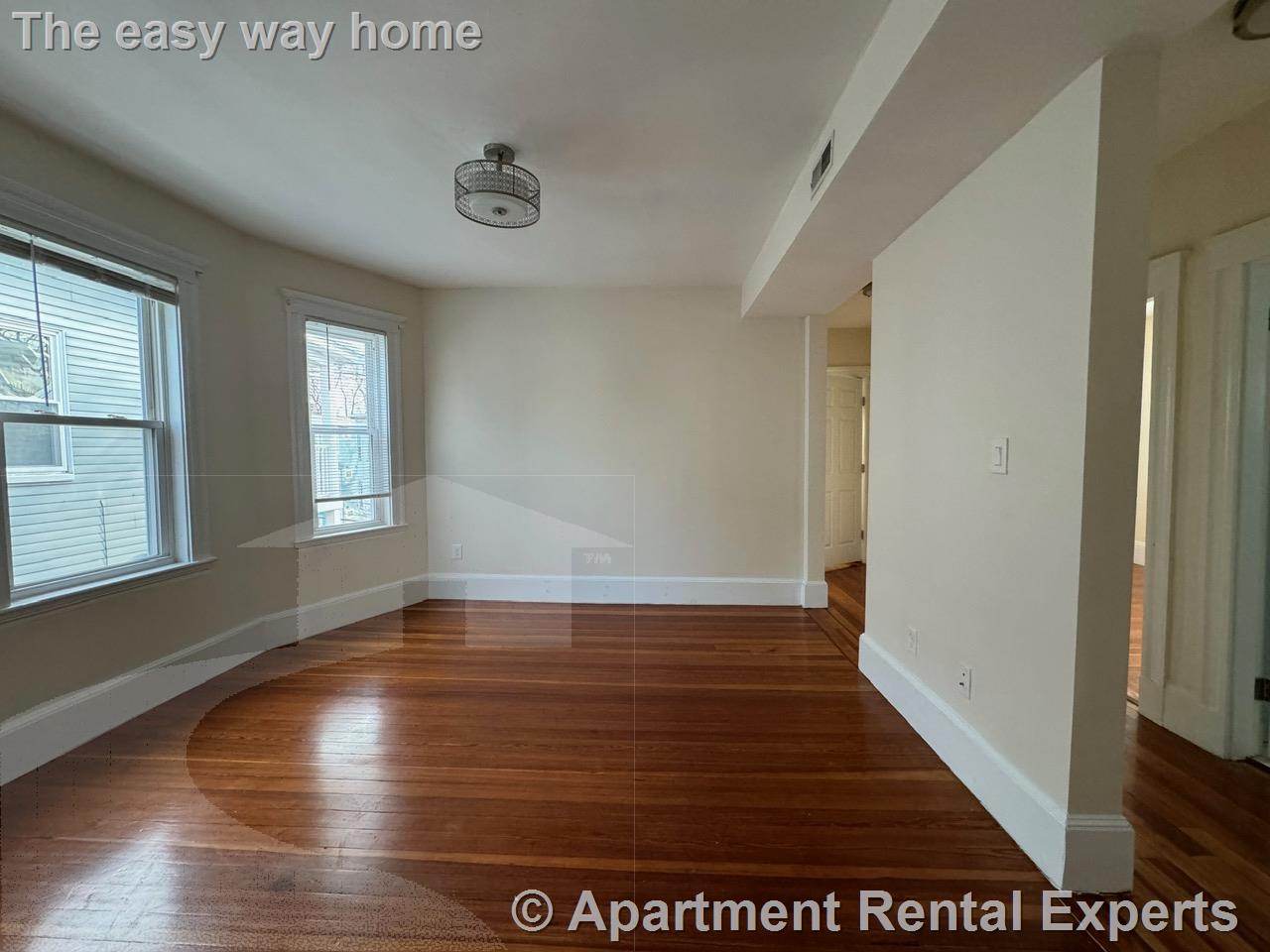 65 Conwell Ave, Teele Square