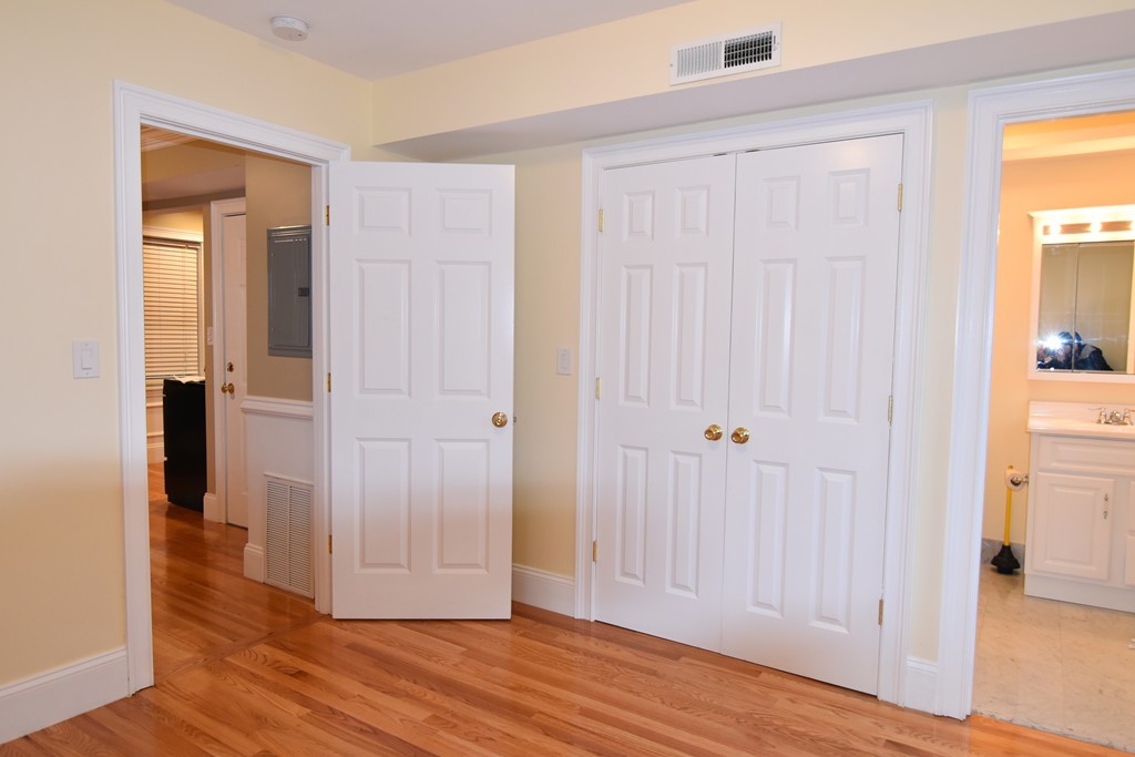 120 D St, South Boston