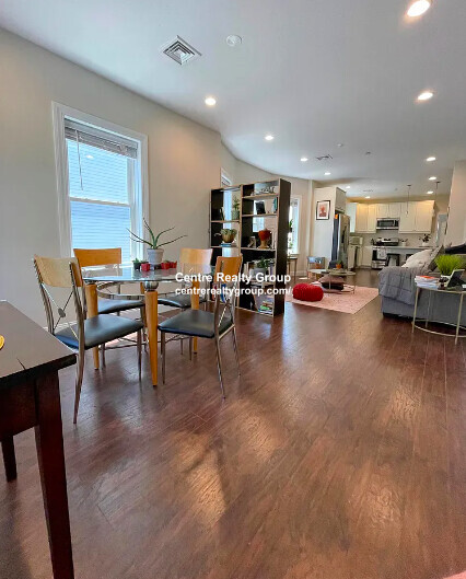 68 Topliff, Dorchester
