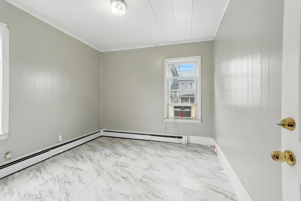 439 Lowell St, Lawrence