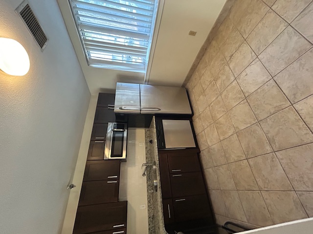 144 North Beacon St, Brighton